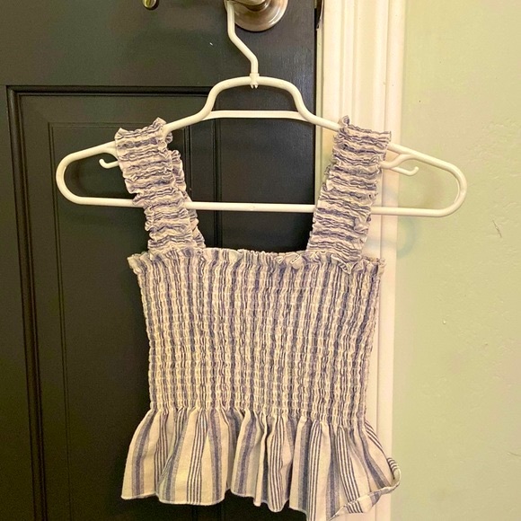 Cute scrunchy striped tank top - Picture 2 of 2